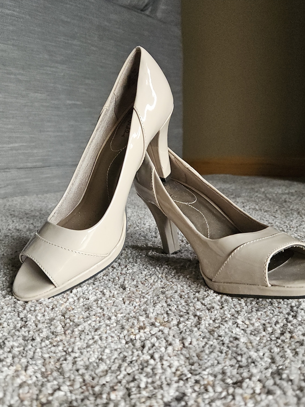 Life Stride Women's Nude Patent Peep-Toe Heels